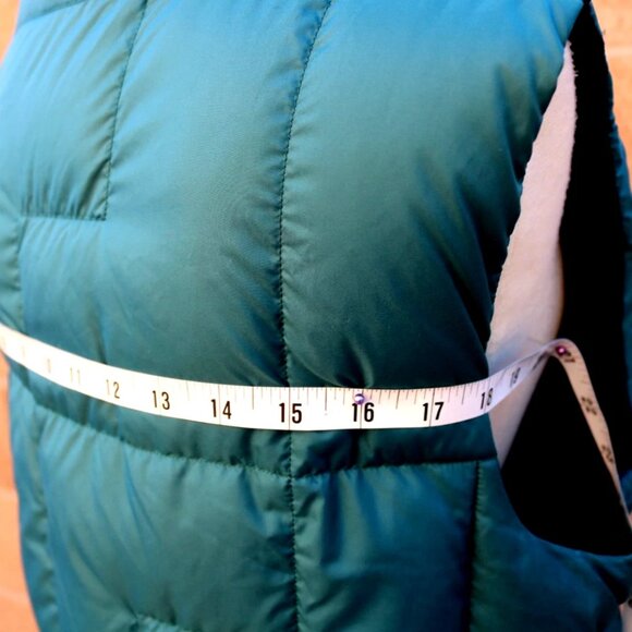 Lululemon Live in Practice Down Vest Green - Picture 9 of 15